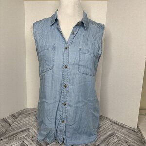 American Eagle Denim Womens Medium Button up Two Pocket Sleeveless Shirt EUC